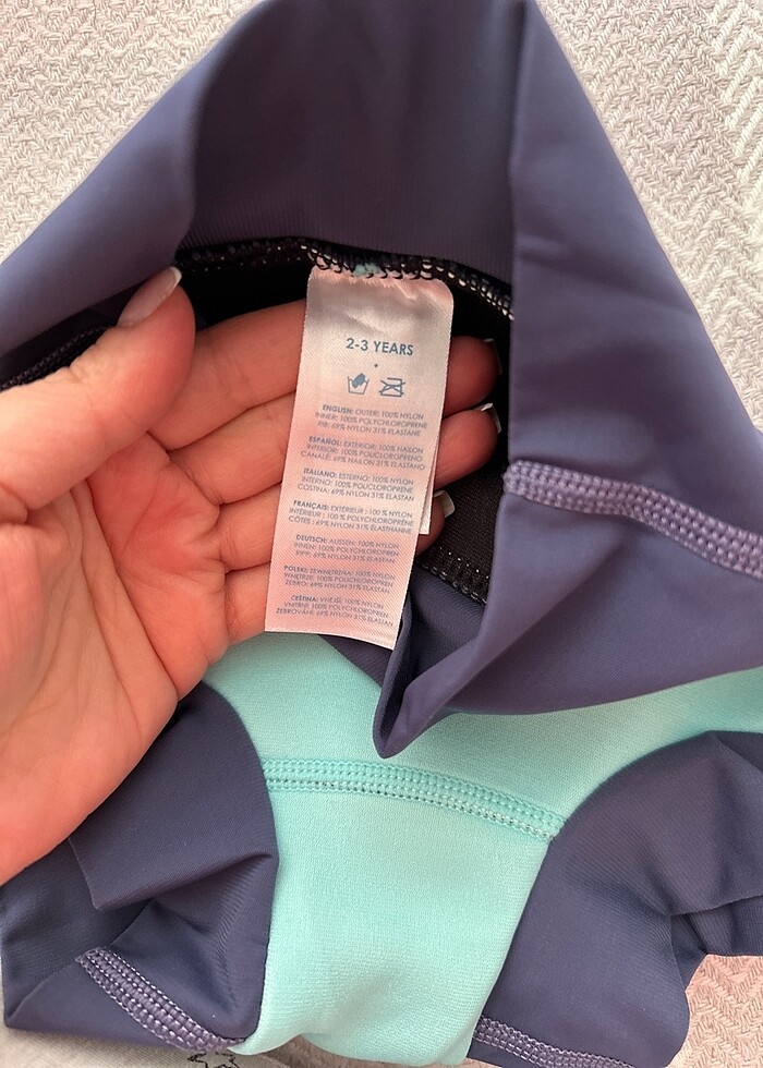 Sokağa About Yüzme Bezi Mayo (Bir kere kullanıldı) Kalıbı dar. - Görsel 3