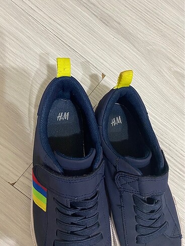 H&M Spor ayakkabı