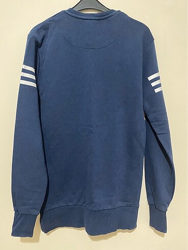 Adidas Sweatshirt