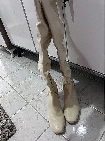 Bershka çizme