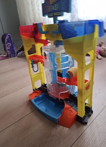 Beden Hot wheels oto yıkama