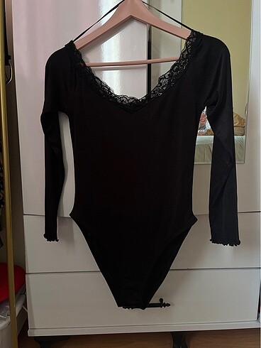 H&M çıtçıtlı body