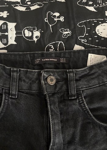 Siyah Bol Kesim Mini Kot Şort - Görsel 4