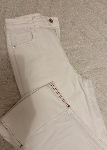 Zara Beyaz Denim Jean
