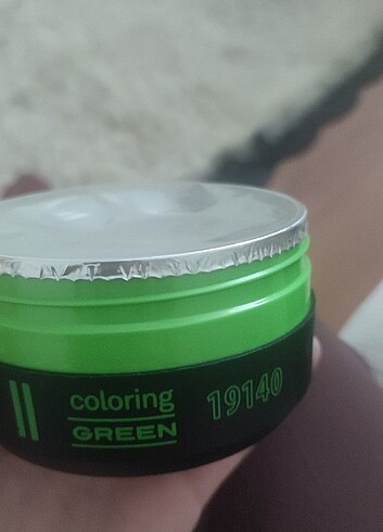 Renkli wax