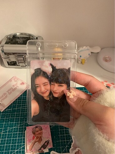 Diğer Itzy photocard