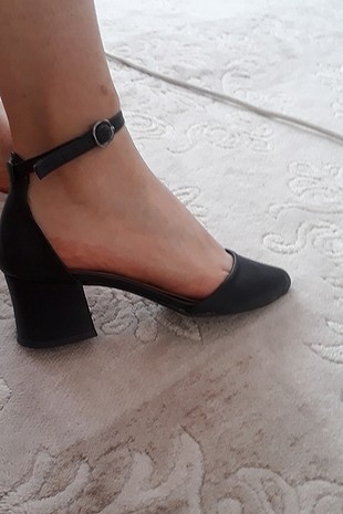 36 numara siyah kalın topuk ayakkabı 