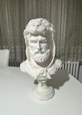 Diğer Herkul Heracles Bustu