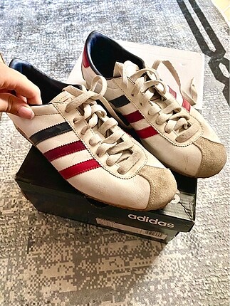 Adidas spor ayakkabı