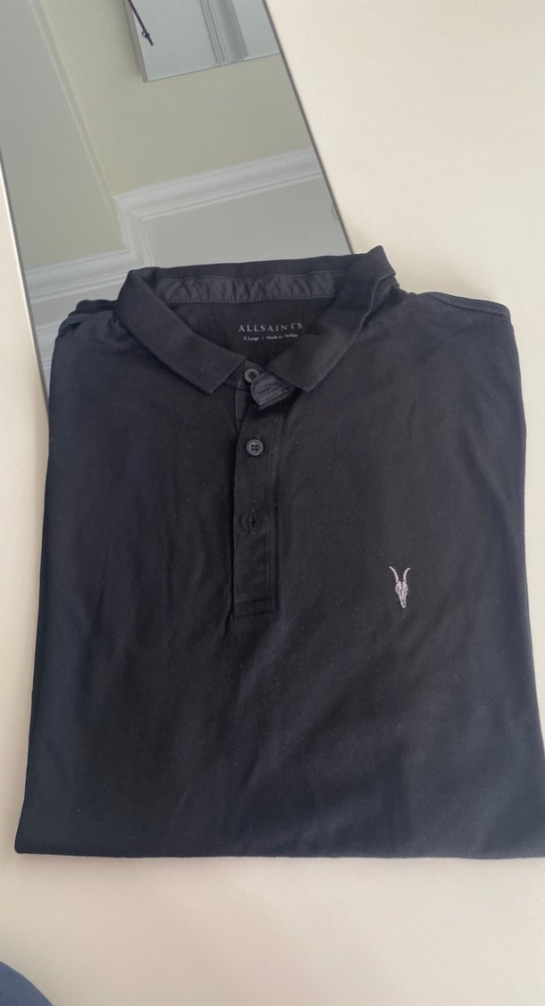 Siyah Minimal Polo Tişört — görsel 2/3