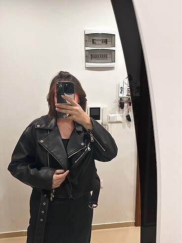 l Beden siyah Renk Zara Crop Deri Ceket