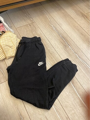 Nike nike eşya altı