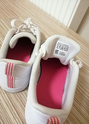 36 Beden beyaz Renk orjinal Adidas spor ayakkabı 