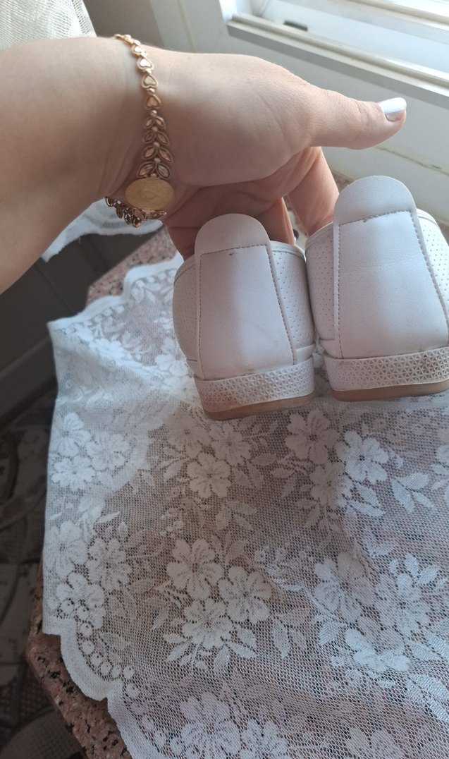 Beyaz Dolgu Topuklu Bağcıklı Kadın Spor Ayakkabı - Görsel 3