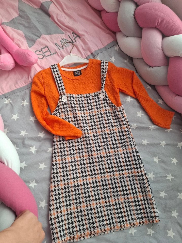 Turuncu Uzun Kollu Triko Kız Elbisesi - Görsel 3