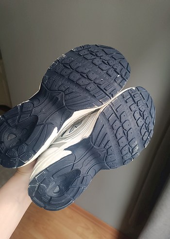 Beyaz Bağcıklı Kadın Spor Ayakkabısı - Görsel 2