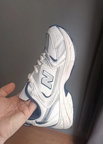 Beyaz Bağcıklı Kadın Spor Ayakkabısı - Görsel 3