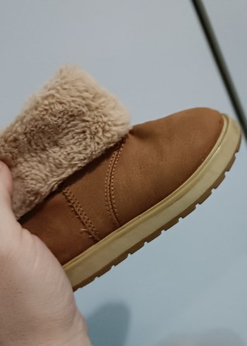 Zara Kahverengi Süet Kürklü Bot