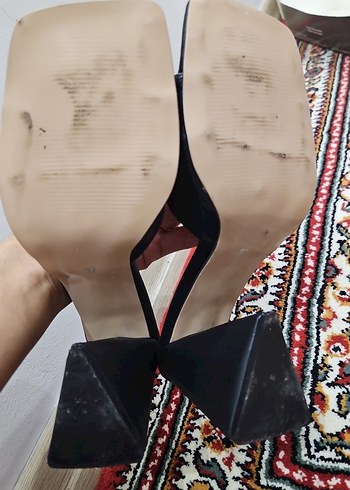 Kadın Siyah Topuklu Terlik - Görsel 3