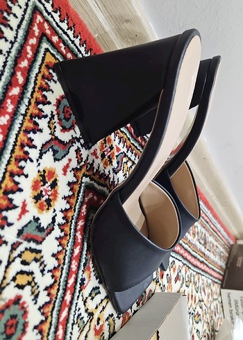 Kadın Siyah Topuklu Terlik - Görsel 4