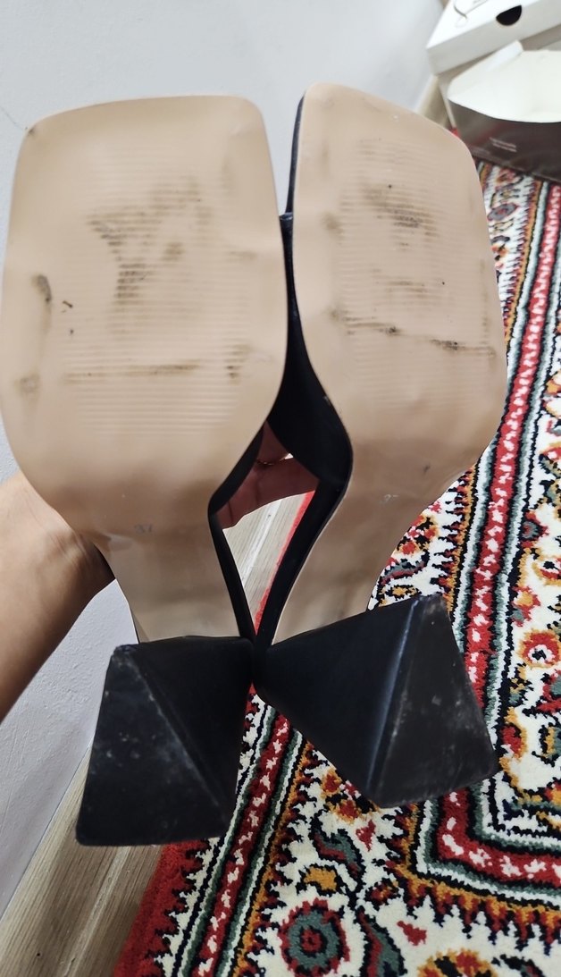 Kadın Siyah Topuklu Terlik - Görsel 3