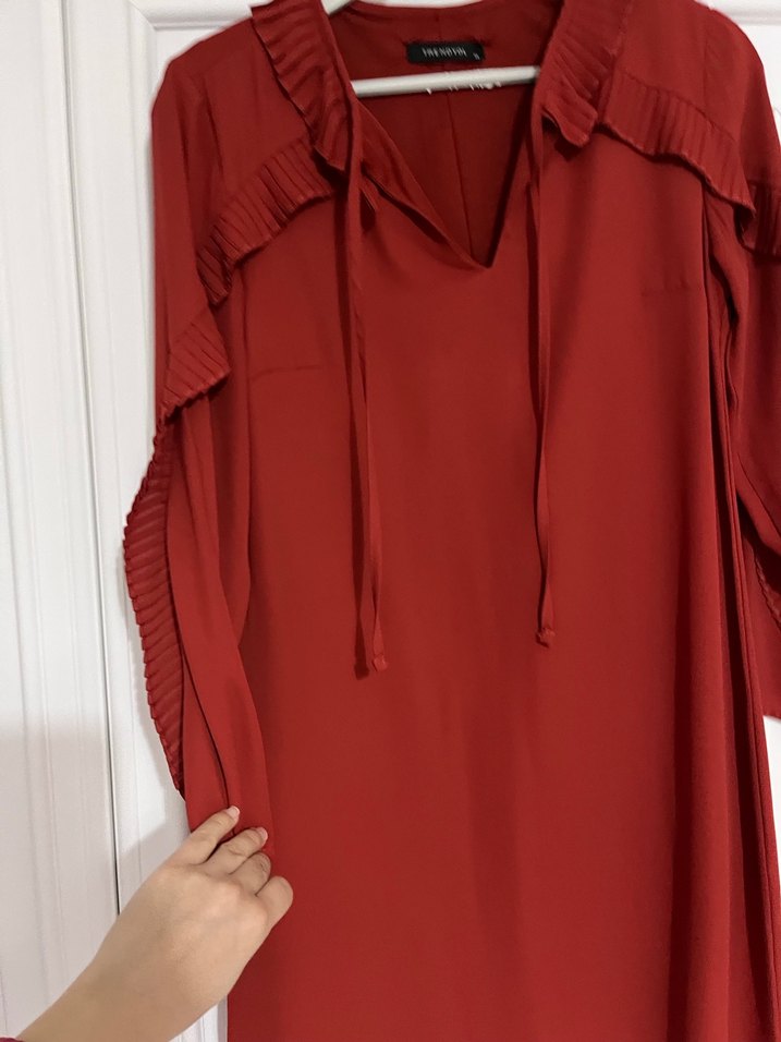 Tarçın rengi fırfırlı elbise - Görsel 2