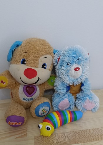 Renkli Peluş Oyuncaklar ve Eğlenceli Solucan