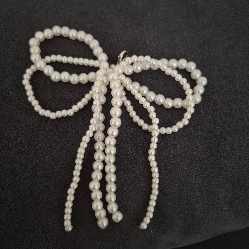 İnci Detaylı Beyaz Bağcıklı Kadın Spor Ayakkabı süslemesi - Görsel 3