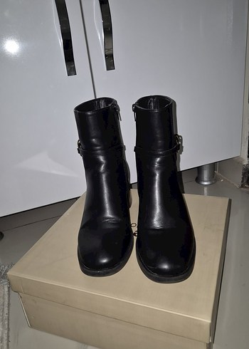 Pierre Cardin Siyah Kadın Deri Bot - Görsel 4