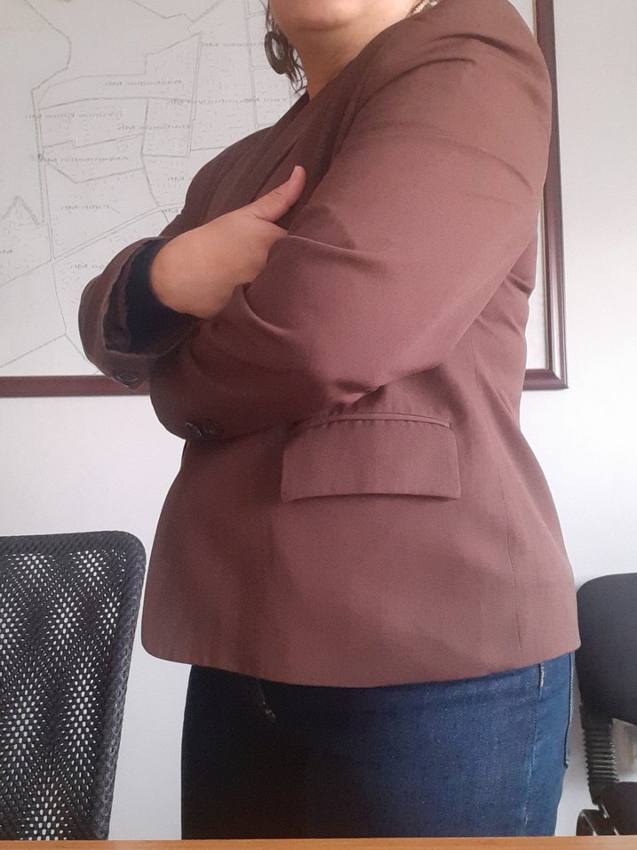 Şıklık ve Rahatlık: Vizon Kahverengi Kadın Blazer — görsel 5/16