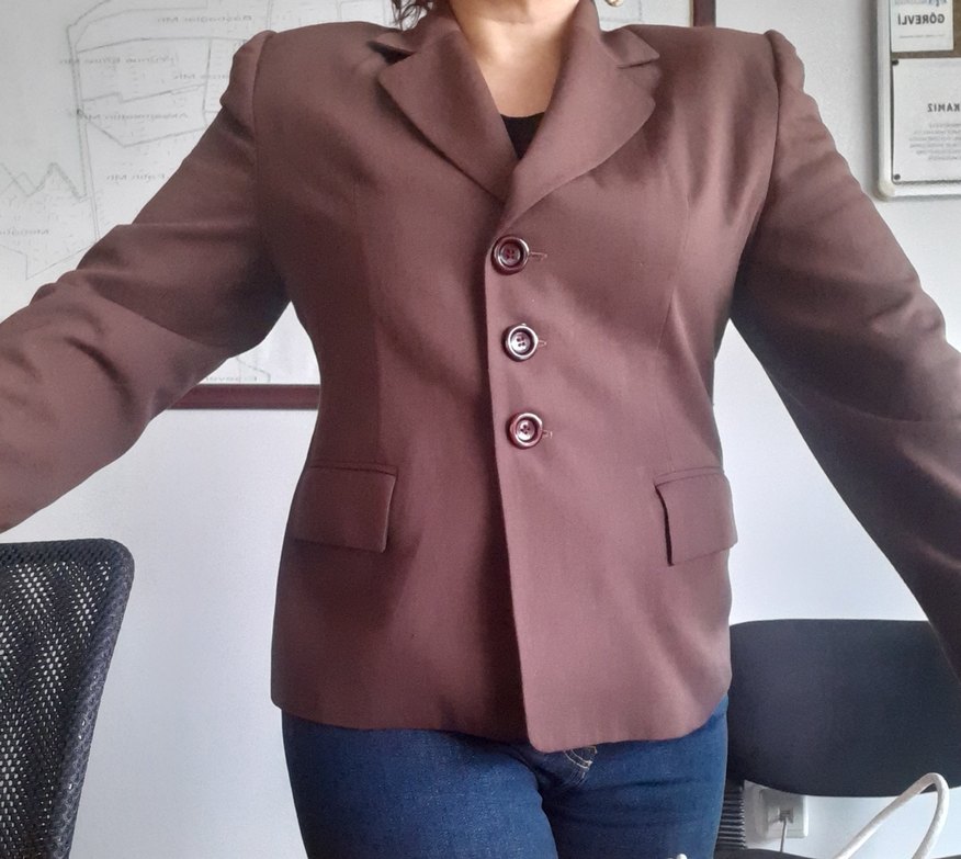 Şıklık ve Rahatlık: Vizon Kahverengi Kadın Blazer — görsel 9/16
