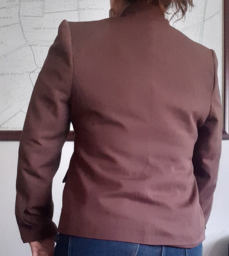 Şıklık ve Rahatlık: Vizon Kahverengi Kadın Blazer — görsel 6/16