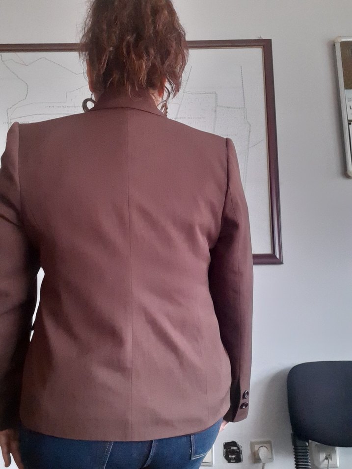 Şıklık ve Rahatlık: Vizon Kahverengi Kadın Blazer — görsel 13/16
