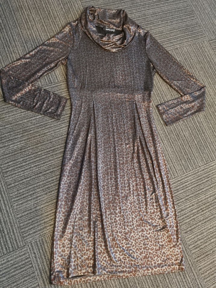 Leopar Desenli Uzun Kollu Uzun Elbise - Görsel 5