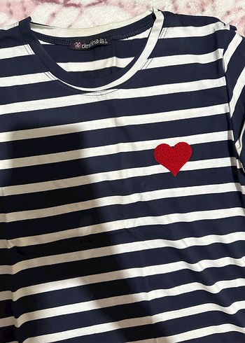 Düğmeli Lacivert Beyaz Çizgili Tişört - Görsel 2