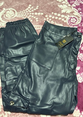 Parlak Mavi Deri Mini Şort - Görsel 2