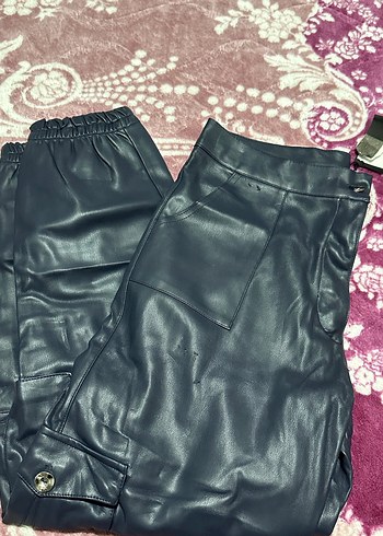 Parlak Mavi Deri Mini Şort - Görsel 3