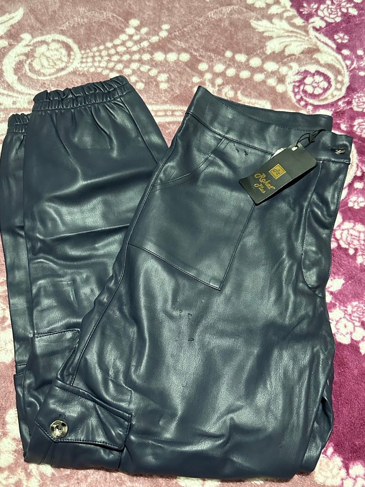 Parlak Mavi Deri Mini Şort - Görsel 2