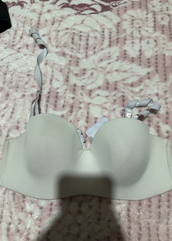 Beyaz Sütyen - Görsel 2