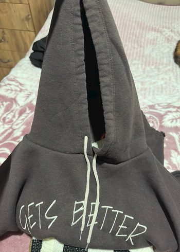 Gri Kapüşonlu Baskılı Kadın Sweatshirt - Görsel 2