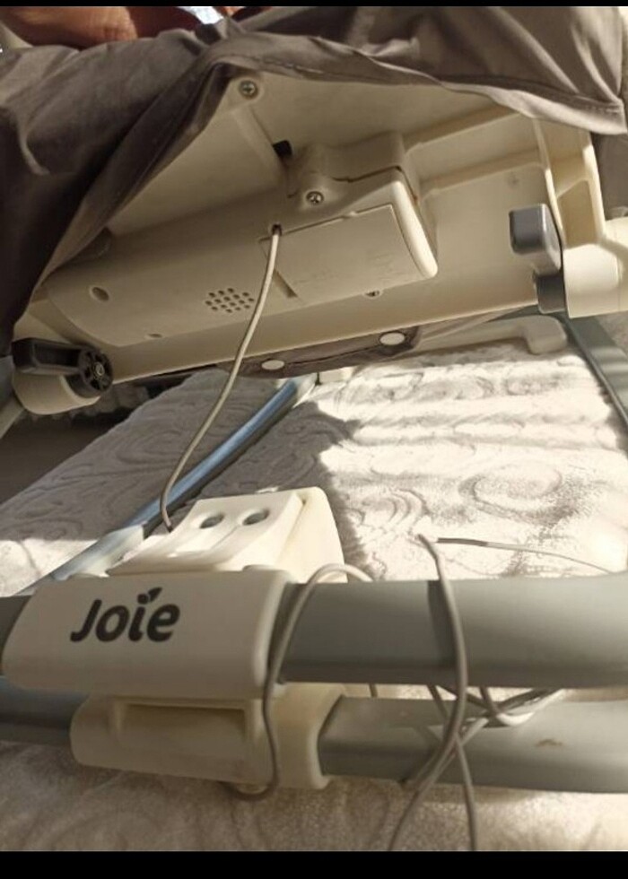 Joie titreşimli ana kucağı - Görsel 4