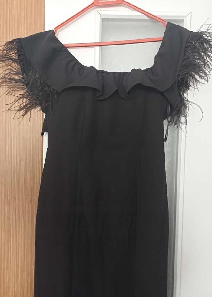 Siyah gece elbisesi - Görsel 3