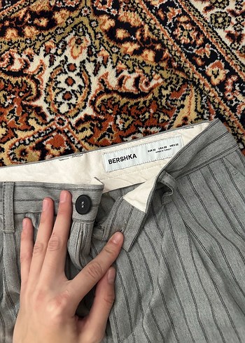Bershka Gri Cizgili Yuksek Bel Pantolon