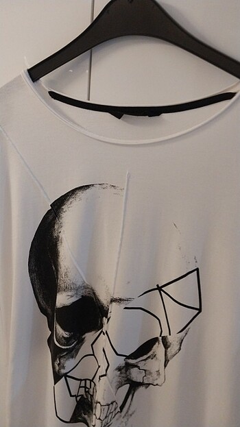 l Beden Skull tshirt