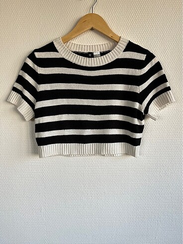 H&M Çizgili Kısa Kollu Triko Crop Top
