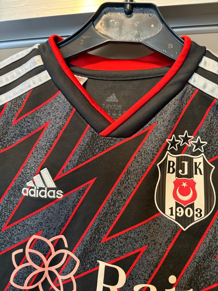 Adidas Beşiktaş Kırmızı Siyah Çocuk Forma — görsel 11/16