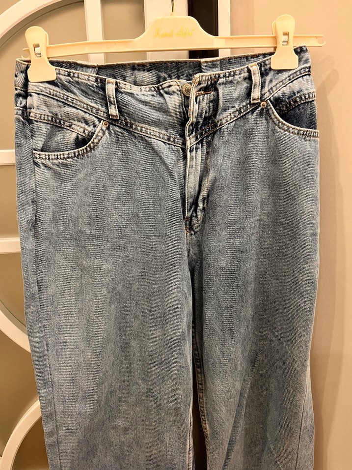 Açık Mavi Rahat Kesim Denim Jean — görsel 2/3