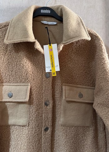 Zara Düğmeli Bej Midi Kadın Kaban boy 80 en 58
