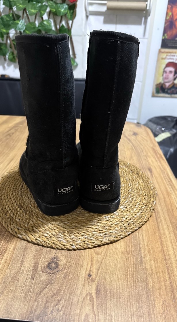 Siyah Yılan Desenli Kürklü Kadın Bot - Görsel 3