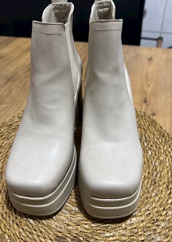 Bej Deri Platform Topuklu Kadın Bot sayılı giyildi sıfır ayarınd - Görsel 2